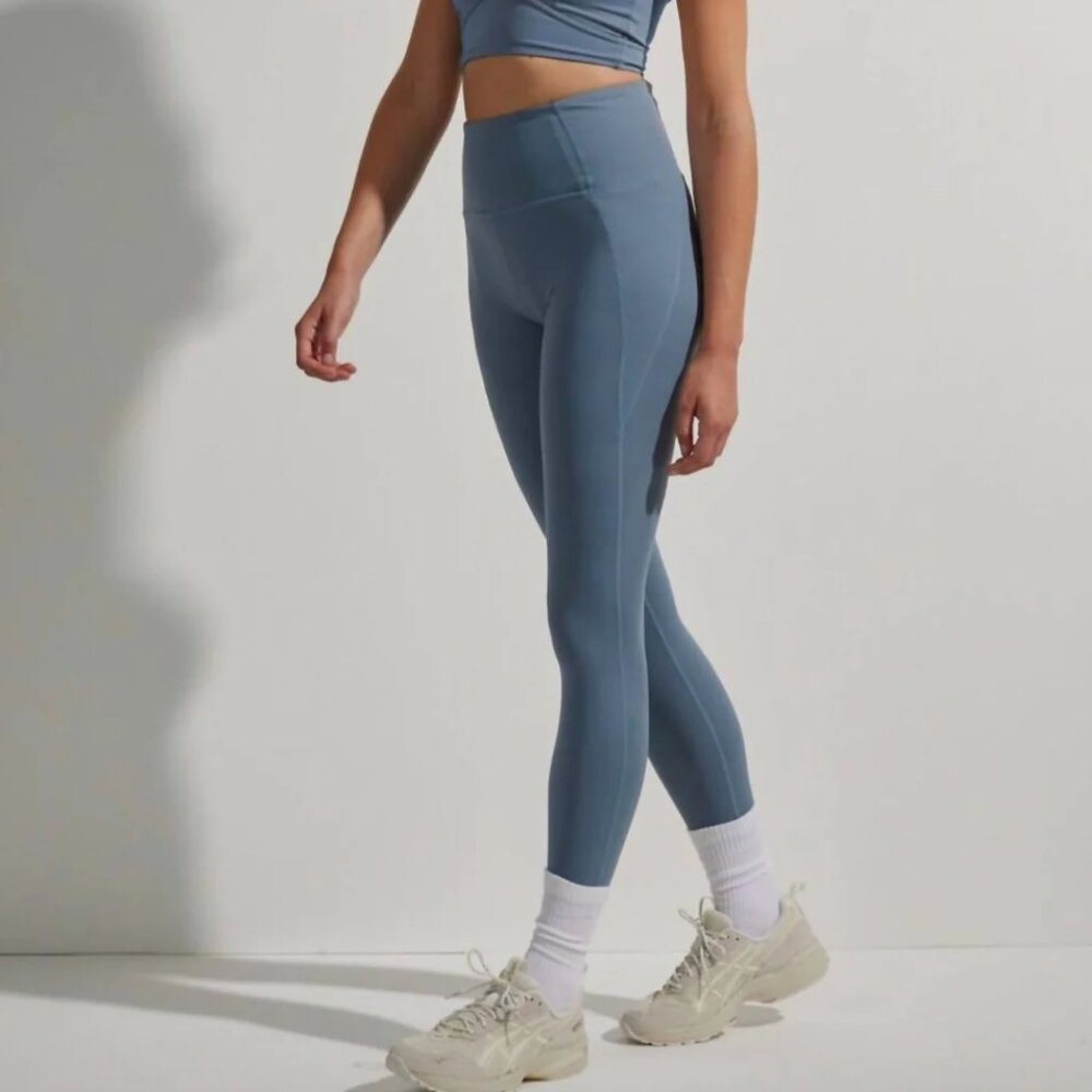 VARLEY Let's Go Night Running Legging Women's SZ Medium 25" Blue Performance Gym